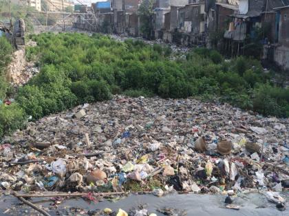 when will we be freed from the scourge of impurity a concern of the residents of mankhurd maharashtra nagar asked to government | अस्वच्छतेच्या विळख्यातून आमची सुटका कधी? महाराष्ट्र नगरमधील रहिवाशांचा आर्त सवाल 