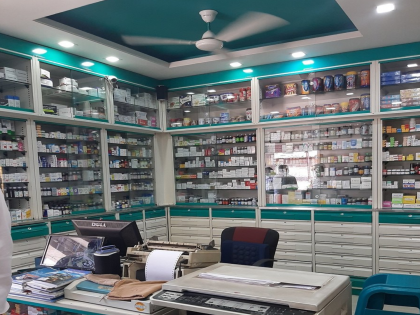 Agents of private medical stores roam the Ghati hospitals | खाजगी मेडिकल स्टोअरच्या एजंटांची घाटी रुग्णालयात भटकंती