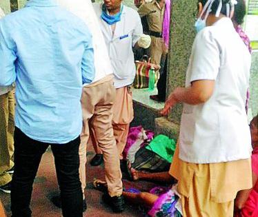 Woman delivered at Medical gate: It was late to help | मेडिकलच्या दारावरच झाली प्रसूती : मदत मिळण्यापर्यंत झाला उशीर