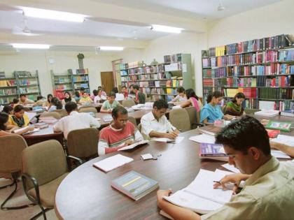 66% of the universities in the state are out of NAC category | राज्यातील ६६ टक्के विद्यापीठ ‘नॅक’च्या श्रेणीबाहेर 66% of the universities in the state are out of NAC category | राज्यातील ६६ टक्के विद्यापीठ ‘नॅक’च्या श्रेणीबाहेर
