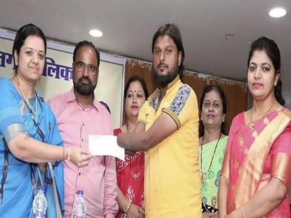 Mira Bhayander Municipal Corporation provides financial assistance to the handicapped | मीरा भाईंदर महापालिके तर्फे दिव्यांगांना व्यवसायासाठी आर्थिक सहाय्य