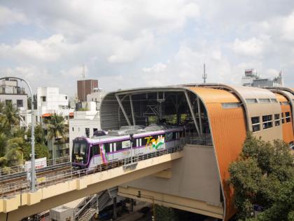 Ashadhi Ekadashi Three lakh 19 thousand citizens traveled by metro in one day | एका दिवसात तीन लाख १९ हजार नागरिकांनी केला मेट्रोतून प्रवास Ashadhi Ekadashi Three lakh 19 thousand citizens traveled by metro in one day | एका दिवसात तीन लाख १९ हजार नागरिकांनी केला मेट्रोतून प्रवास