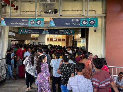 Pune Metro: Passengers break record on immersion day! As many as three and a half lakh passengers travel by metro in a single day | Pune Metro: विसर्जनाच्या दिवशी प्रवाशांनी मोडला रेकॉर्ड! तब्बल साडेतीन लाख प्रवाशांचा एकाच दिवसात मेट्रोने प्रवास