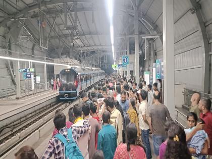 Metro pass card available for Rs 118 is now free; but top-up of Rs 200 is mandatory | Pune Metro: मेट्रोचे ११८ रुपयाला मिळणारे पास कार्ड अन् प्रवास आता मोफत; परंतु २०० चा टॉपअप अनिवार्य