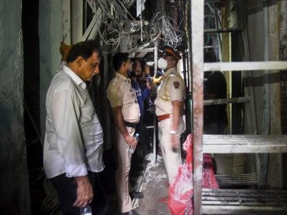 17 injured in Dharavi cylinder explosion | धारावीतील सिलिंडर स्फोटात 17 जखमी; पाच जणांची प्रकृती चिंताजनक, दुर्घटनेचे कारण अस्पष्ट