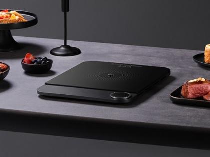 xiaomi launch mijia ultra thin induction cooker price 499 yuan in china | बॅगेत टाकून कुठेही नेता येणार हा इंडक्शन कुकर; आकाराने प्लेटपेक्षाही स्लिम  