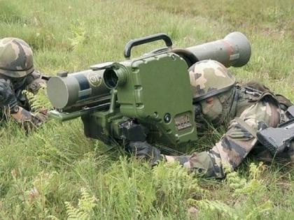 Major boost to Indian Armys firepower Army to get 4960 MILAN 2T Anti Tank Guided Missiles; deal signed | लष्कराला मिळणार ४,९६० MILAN-2T अँटी टँक गायडेड मिसाईल्स; १,११८ कोटींच्या कंत्राटावर स्वाक्षऱ्या