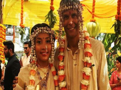 milind soman surprising initiative with wife after marriage tree plantation | मिलिंद-अंकिताचा लग्नानंतरचा महत्त्वपूर्ण निर्णय, तुम्हीदेखील कराल त्यांचं तोंडभर कौतुक