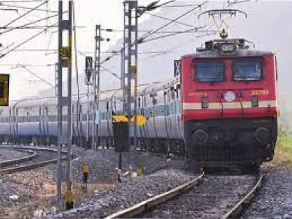 Ministry of Railways has also approved the survey of the fourth railway line between Jalgaon and Manmad  | रेल्वे मंत्रालयाचे भुसावळ विभागाला दिवाळी गिफ्ट 