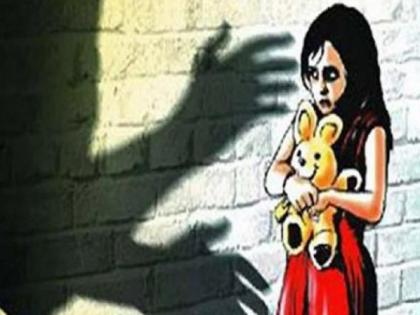 Molestation by making obscenity with minor girl in Nagpur | नागपुरात  चिमुकलीसोबत अश्लील चाळे करून विनयभंग