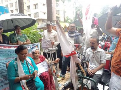 Movement of Prahar Divyang Kranti Sanganthan on the MLA fund for disabled people | दिव्यांगांच्या आमदार निधीवरून प्रहार दिव्यांग क्रांती संघटनेचे आंदोलन