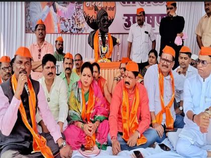 Maratha Reservation: Indefinite chain hunger strike by Maratha community in Mira Bhayandar | मीरा भाईंदर मध्ये मराठा समाजाचा बेमुदत साखळी उपोषणाचा एल्गार 