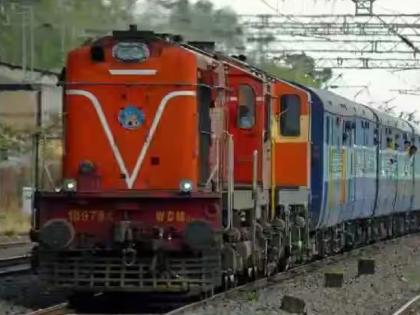 Passenger and express trains running on this route have been canceled due to the megablock being taken for doubling the Londha to Miraj railway line | रेल्वे प्रवाशांसाठी महत्वाची बातमी! 'या' मार्गावरील पॅसेंजर, एक्स्प्रेस रेल्वे रद्द; ऐन सुटीच्या हंगामात गैरसोय होणार