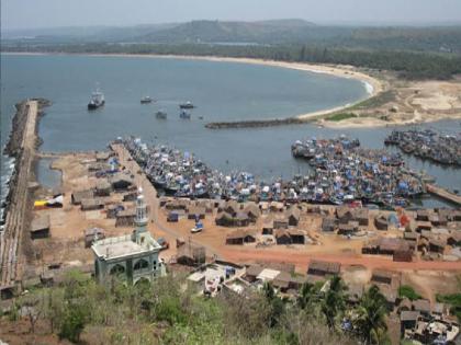 Work on development of Mirkarwada port in Ratnagiri to begin within a week, funds of Rs 113 crore approved | रत्नागिरीतील मिरकरवाडा बंदर विकासाच्या कामाचा आठवडाभरात शुभारंभ, ११३ कोटींच्या निधीला मान्यता Work on development of Mirkarwada port in Ratnagiri to begin within a week, funds of Rs 113 crore approved | रत्नागिरीतील मिरकरवाडा बंदर विकासाच्या कामाचा आठवडाभरात शुभारंभ, ११३ कोटींच्या निधीला मान्यता
