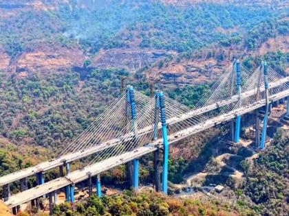 मीसिंग लिंक उद्घाटनाला मुहूर्त! १ मेपासून मुंबई-पुणे प्रवास होणार जलद; कोंडीजाचातून होणार सुटका - Marathi News | Time for the inauguration of the Mising Link! Mumbai-Pune travel will be faster from May 1; Congestion will be relieved | Latest maharashtra News at Lokmat.com