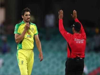 Mitchell Starc Holds A Shameful Record Bowled Most Expensive Over In The History Of Australia ODI Cricket Check 5 most expensive overs bowled by Australians | ६,०,६,६,६,४ Mitchell Starc नं टाकली वनडेतील 'महागडी' ओव्हर; स्टार गोलंदाजाच्या नावे झाला लाजिरवाणा रेकॉर्ड