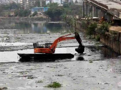 Sludge removal work gains momentum; Municipal Corporation has completed 82.31 percent of the work so far | गाळ उपशाच्या कामाला आला वेग; महापालिकेकडून आतापर्यंत ८२.३१ टक्के काम पूर्ण Sludge removal work gains momentum; Municipal Corporation has completed 82.31 percent of the work so far | गाळ उपशाच्या कामाला आला वेग; महापालिकेकडून आतापर्यंत ८२.३१ टक्के काम पूर्ण