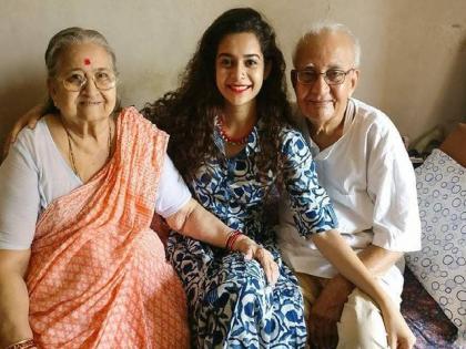 bollywood and marathi actress mithila palkars grandfather passed away | मिथिला पालकरवर कोसळला दु:खाचा डोंगर; जवळच्या व्यक्तीचं झालं निधन