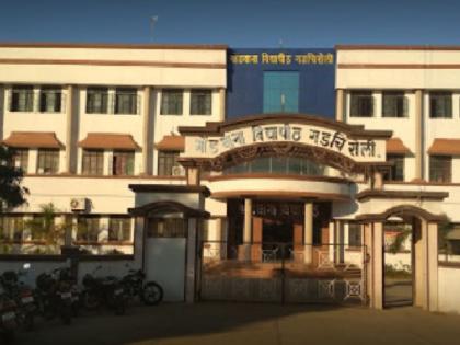 Gondwana Universitys work stalled due to employees strike | कर्मचाऱ्यांच्या कामबंद आंदाेलनाने गोंडवाना विद्यापीठाचे कामकाज ठप्प