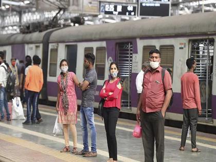 CcoronaVirus News: Fear Carona; 2 lakh reduction in passenger numbers on Western and Central Railway in five days | CcoronaVirus News: भीती काेराेनाची; पाच दिवसांत पश्चिम अन् मध्य रेल्वे मार्गावरील प्रवासीसंख्येत २ लाखांची घट