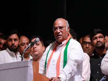 Congress government in Maharashtra will come, Mallikarjun Kharge in mumbai | राज्यात काँग्रेसचे सरकार येईल, मल्लिकार्जुन खर्गेंना आत्मविश्वास