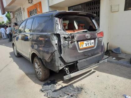 Attempt to burn MLA Sanjay Gaikwad's vehicle | शिवसेना आमदार संजय गायकवाडांची गाडी जाळण्याचा प्रयत्न; जुना वाद उफाळून येणार