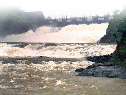 Bhatsa, bar near the barvi dam; Low water reservoir | भातसा, बारवी धरणांनी गाठला तळ; अत्यल्प जलसाठा शिल्लक