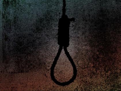 man commits suicide by hanging himself in korada amravati | हृदयद्रावक! पत्नीला स्वयंपाक कर म्हणाला अन् तो फासावर झुलला..