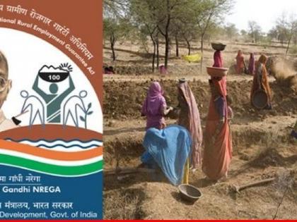 Planning of ‘Labor Budget’ of MNREGA Works with ‘Village Prosperity’ in mind! | ‘गाव समृध्दी’च्या विचारातून रोहयो कामांच्या ‘लेबर बजेट’ची आखणी!