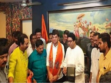 Megabharati in MNS ; Many leaders including Harshvardhan Jadhav joined the MNS | महामोर्चापूर्वी मनसेत मेगाभरती; हर्षवर्धन जाधव यांच्यासह अनेक नेत्यांचा पक्षप्रवेश 