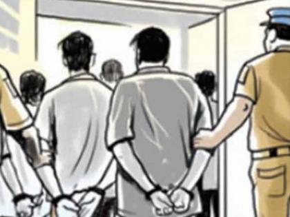 Mocca action against two gangs in Pimpri, sixteen people were caught red-handed | पिंपरीत दोन टोळींवर मोक्का कारवाई, सोळा जणांच्या मुसक्या आवळल्या