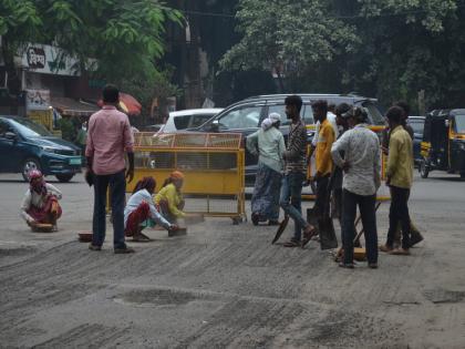 Prime Minister narendra modi visit to Pune Asphalting of the road going to Tafa will start, the same road will be free of potholes | Narendra Modi: पंतप्रधानांचा पुणे दौरा! ताफा जाणाऱ्या रस्त्याचे डांबरीकरण सुरु, तेवढाच रस्ता खड्डेमुक्त होणार