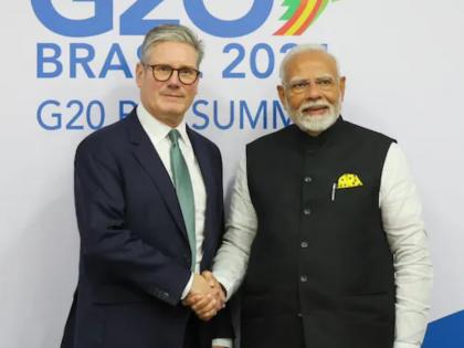 India, UK sign historic free trade agreement; 99 percent of Indian goods exported duty-free | भारत, ब्रिटनमध्ये ऐतिहासिक मुक्त व्यापार करार; ९९ टक्के भारतीय वस्तूंच्या निर्यातीवर शुल्क नाही India, UK sign historic free trade agreement; 99 percent of Indian goods exported duty-free | भारत, ब्रिटनमध्ये ऐतिहासिक मुक्त व्यापार करार; ९९ टक्के भारतीय वस्तूंच्या निर्यातीवर शुल्क नाही