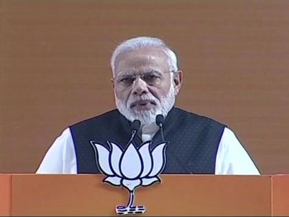 pm narendra modi slams congress and opposition parties in bjp national executive council meeting | तुम्हाला तुमचे पैसे चोरून स्वतःच्या घरात वाटणारा पंतप्रधान हवाय का?; मोदींचा टोला