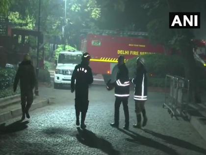 Fire has been reported at Prime Minister's residence at 7, Lok Kalyan Marg around 7:25 pm today | पंतप्रधान नरेंद्र मोदींच्या निवासस्थानाजवळ आग, घटनास्थळी अग्निशमन दलाच्या गाड्या दाखल