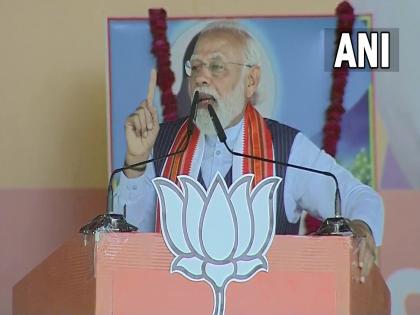 PM Narendra Modi hits out at opposition parties at Rally in Sitapur,Uttar Pradesh Assembly Election 2022 | Narendra Modi: "तिजोरी रिकामी करू, पण घरोघरी कोरोनाची लस पोहोचवू", नरेंद्र मोदींचा विरोधकांवर हल्लाबोल