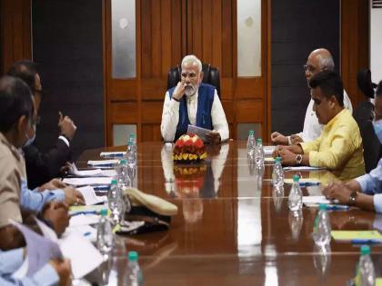 Narendra Modi Planning for first 100 days of New government, High-ranking government officials are working hard for 'Mission 100 Days' | निवडणुकीच्या रणधुमाळीत 'Mission 100 Days' साठी झटतायेत उच्चपदस्थ सरकारी अधिकारी