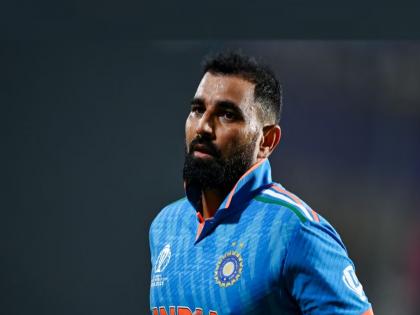 Mohammed Shami said, The whole country was disappointed But it cannot be explained, where we went wrong at the end on India's cricket World Cup loss  | वर्ल्ड कप हरलो, संपूर्ण देश निराश झाला पण आमची कुठे चूक झाली हे सांगता येणार नाही - शमी