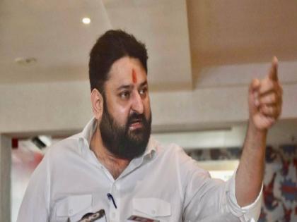 Big relief to BJP leader Mohit Kamboj; Clean cheat received from Mumbai Police | भाजपा नेते मोहित कंबोज यांना मोठा दिलासा; मुंबई पोलिसांकडून मिळाली क्लीन चीट