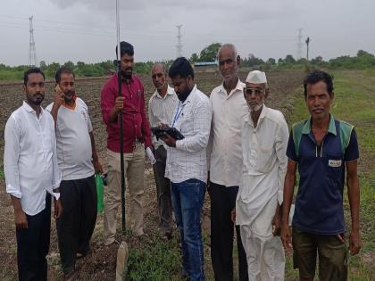 Farmers' protest subsides, counting resumes for ShaktiPeeth highway in Shetphale Sangli | Sangli: शेतकऱ्यांचा विरोध मावळला, शेटफळेमध्ये 'शक्तिपीठ'साठी मोजणी पुन्हा सुरु Farmers' protest subsides, counting resumes for ShaktiPeeth highway in Shetphale Sangli | Sangli: शेतकऱ्यांचा विरोध मावळला, शेटफळेमध्ये 'शक्तिपीठ'साठी मोजणी पुन्हा सुरु