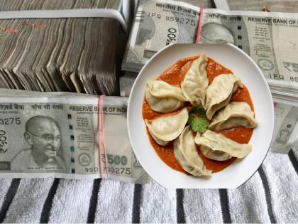 Momos cost as much as 20 lakh rupees; Car 'unlocked' in the middle of eating, bag snatched by thieves | मोमोज पडले तब्बल वीस लाखांना; खाण्याच्या नादात गाडी ‘अनलॉक’, बॅग चोरांकडून लंपास Momos cost as much as 20 lakh rupees; Car 'unlocked' in the middle of eating, bag snatched by thieves | मोमोज पडले तब्बल वीस लाखांना; खाण्याच्या नादात गाडी ‘अनलॉक’, बॅग चोरांकडून लंपास