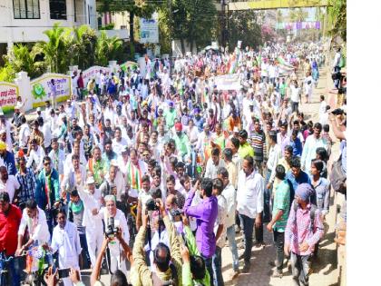 Fear against Nanded fuel price hike | नांदेडात इंधन दरवाढीविरोधात संताप