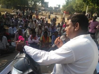 handicap persons rally on Manora Tehsil office | मानोरा तहसील कार्यालयावर धडकला अपंगांचा आक्रोश मोर्चा