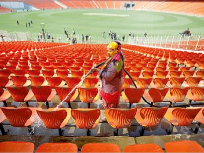 Four dressing rooms, LED lights, 55,000 tickets sold at Motera Stadium | मोटेरा स्टेडियममध्ये चार ड्रेसिंग रूम्स, एलईडी लाईट्‌स, ५५ हजार तिकिटांची विक्री