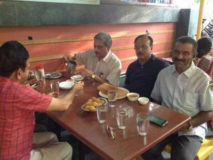 Manohar Parrikar Death: Simple guy, 'Great man manohar parrikar, netizens express RIP to lovable leader of goa | साधा माणूस, 'दादा' माणूस... पर्रीकर पर्वाचा अस्त