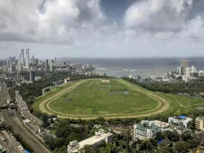 Cautious stance from from the racecourse 120 acres of land in mumbai | मुंबईतल्या १२० एकर जागेवरून सावध भूमिका