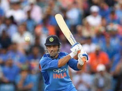 Asia Cup 2018: The match ended in tie, but it was a record in the name of Dhoni | Asia Cup 2018: सामना बरोबरीत सुटला, पण धोनीच्या नावावर हा विक्रम झाला