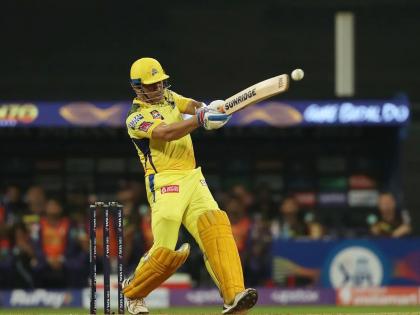 MS Dhoni planning to play as Opener or not check out former Indian cricketer tweet IPL 2022 CSK vs RCB | MS Dhoni Opening Batting, IPL 2022: एमएस धोनी RCBविरूद्धच्या सामन्यात सलामीला फलंदाजीसाठी येणार? माजी क्रिकेटपटूच्या सूचक ट्वीटची चर्चा