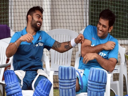 India vs Australia: India's most devoted player is ms Dhoni, said Virat Kohli | India vs Australia : भारतीय संघाशी सर्वात एकनिष्ठ धोनीच आहे, सांगतोय विराट कोहली