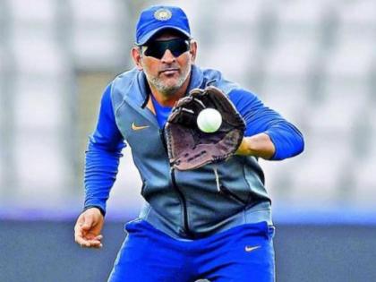 ICCच्या 'त्या' निर्णयामुळे महेंद्रसिंग धोनीसह 7 दिग्गज खेळू शकणार नाहीत वर्ल्ड कप!